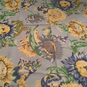 Tablecloth, blue sunflower harvest, 100% cotton, machine wash 70w x 106L